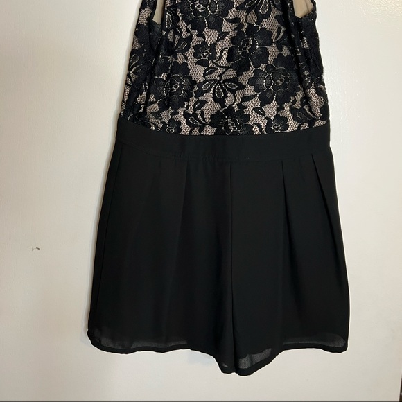 Jump suit - Picture 3 of 3